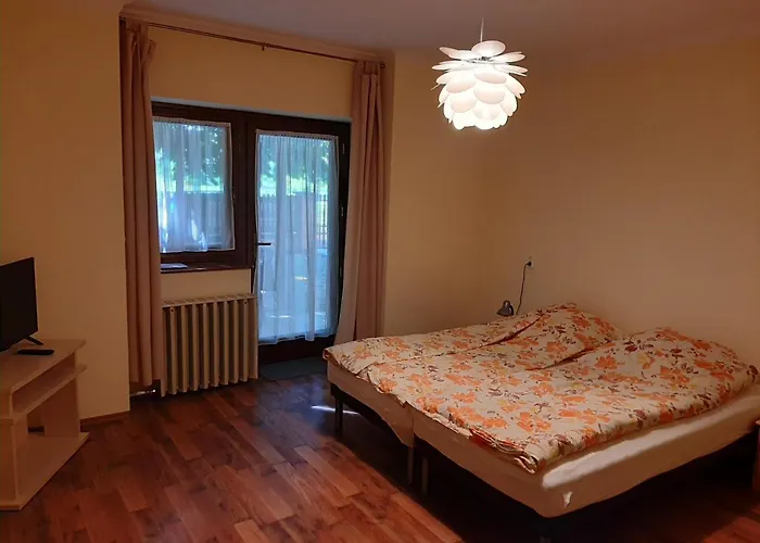 Gyopar Gyoengye Apartmanhaz