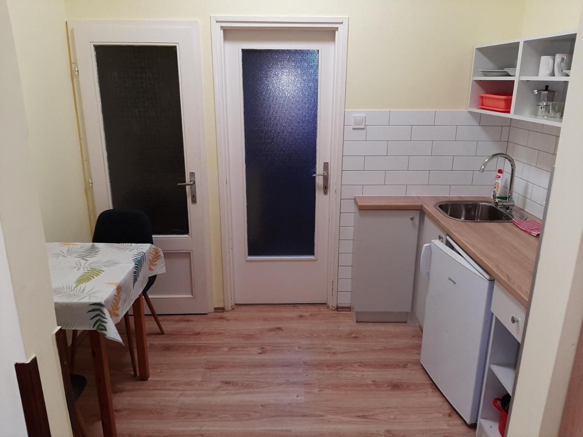 Gyopar Gyoengye Apartmanhaz *
